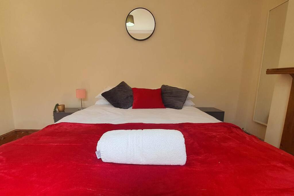 Free Netflix, Large House, Great Price Apartment Cardiff Luaran gambar