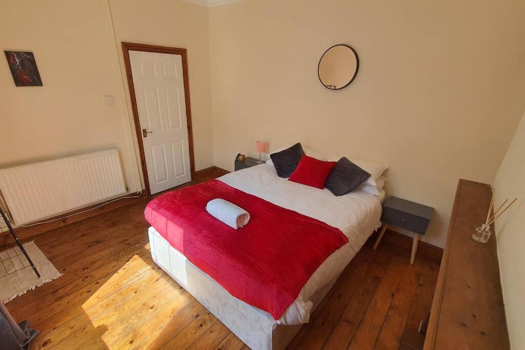 Free Netflix, Large House, Great Price Apartment Cardiff Luaran gambar