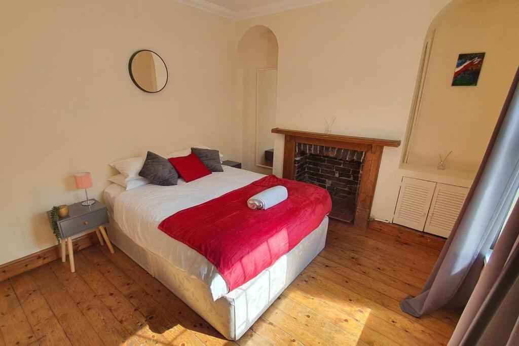 Free Netflix, Large House, Great Price Apartment Cardiff Luaran gambar